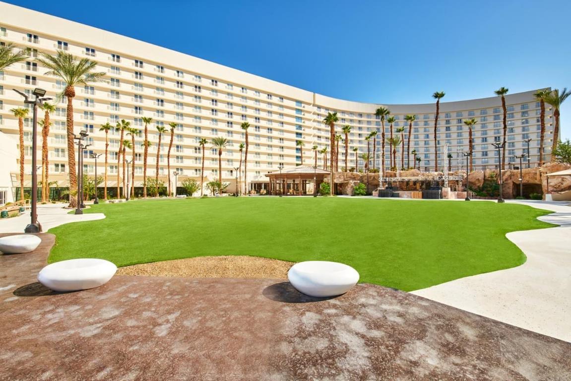Virgin Hotels Las Vegas By Suiteness Exterior photo