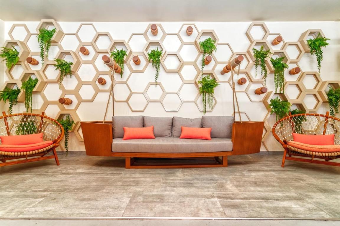 Virgin Hotels Las Vegas By Suiteness Exterior photo